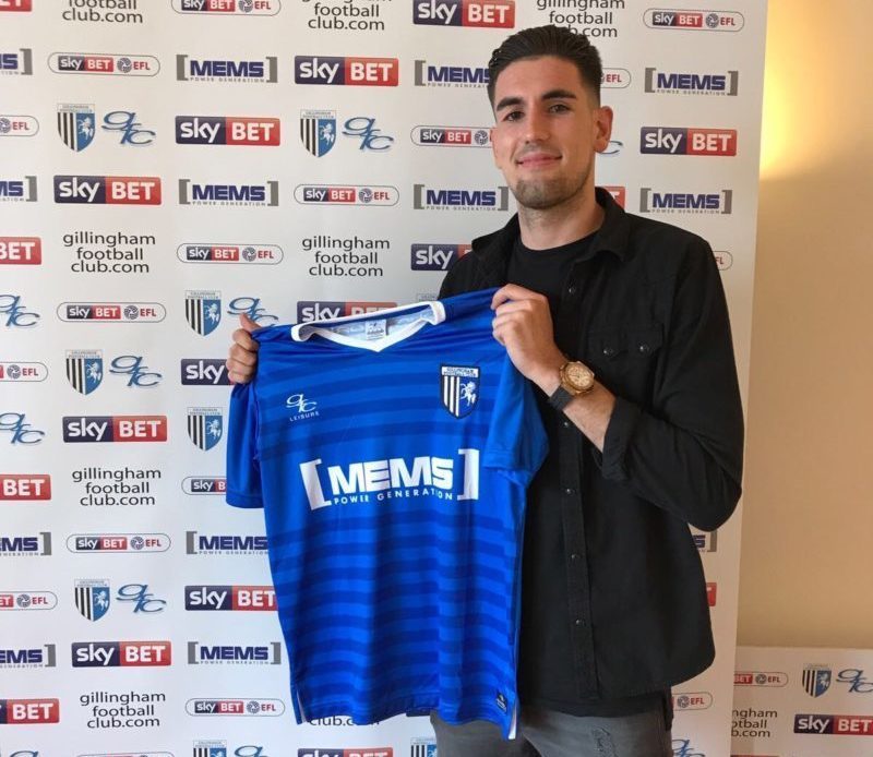 Conor Wilkinson signs for Gillingham FC 