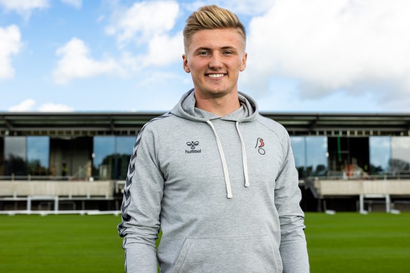 Taylor Moore Signs New Contract with Bristol City FC until 2023 