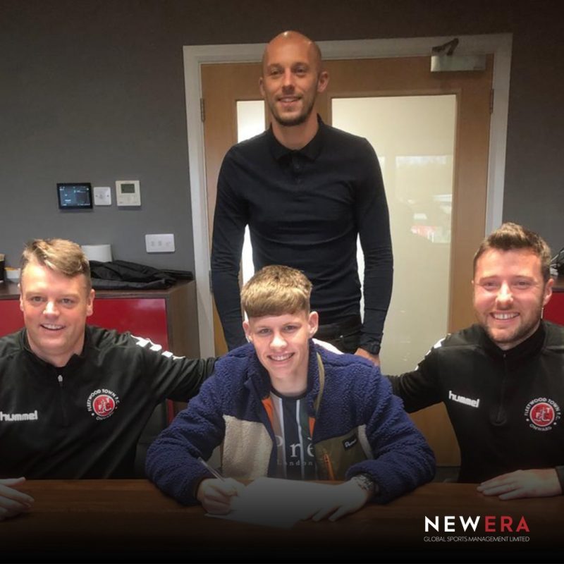 Jake Wallace joins Fleetwood Town 